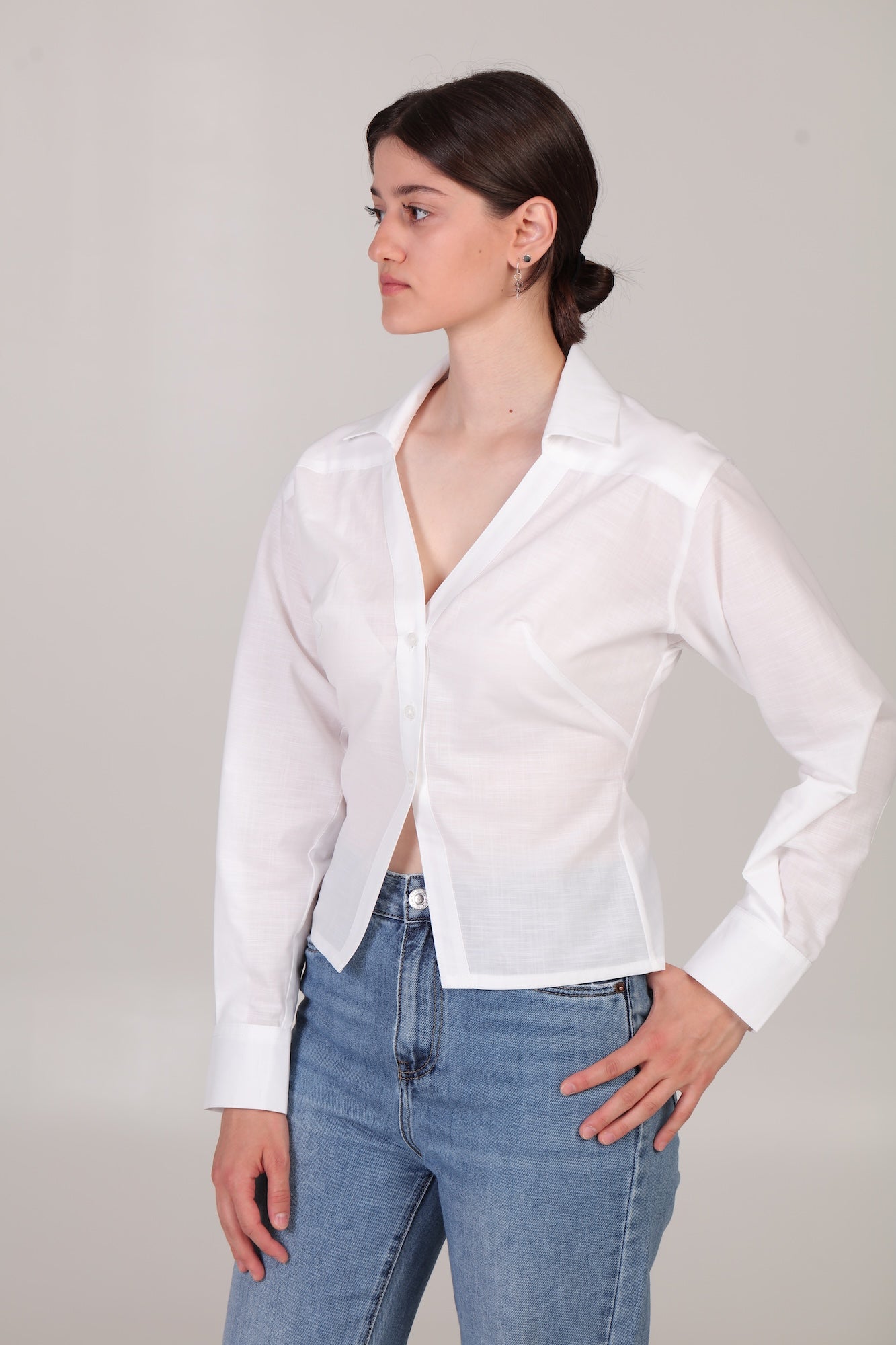 Signature V Shirt
