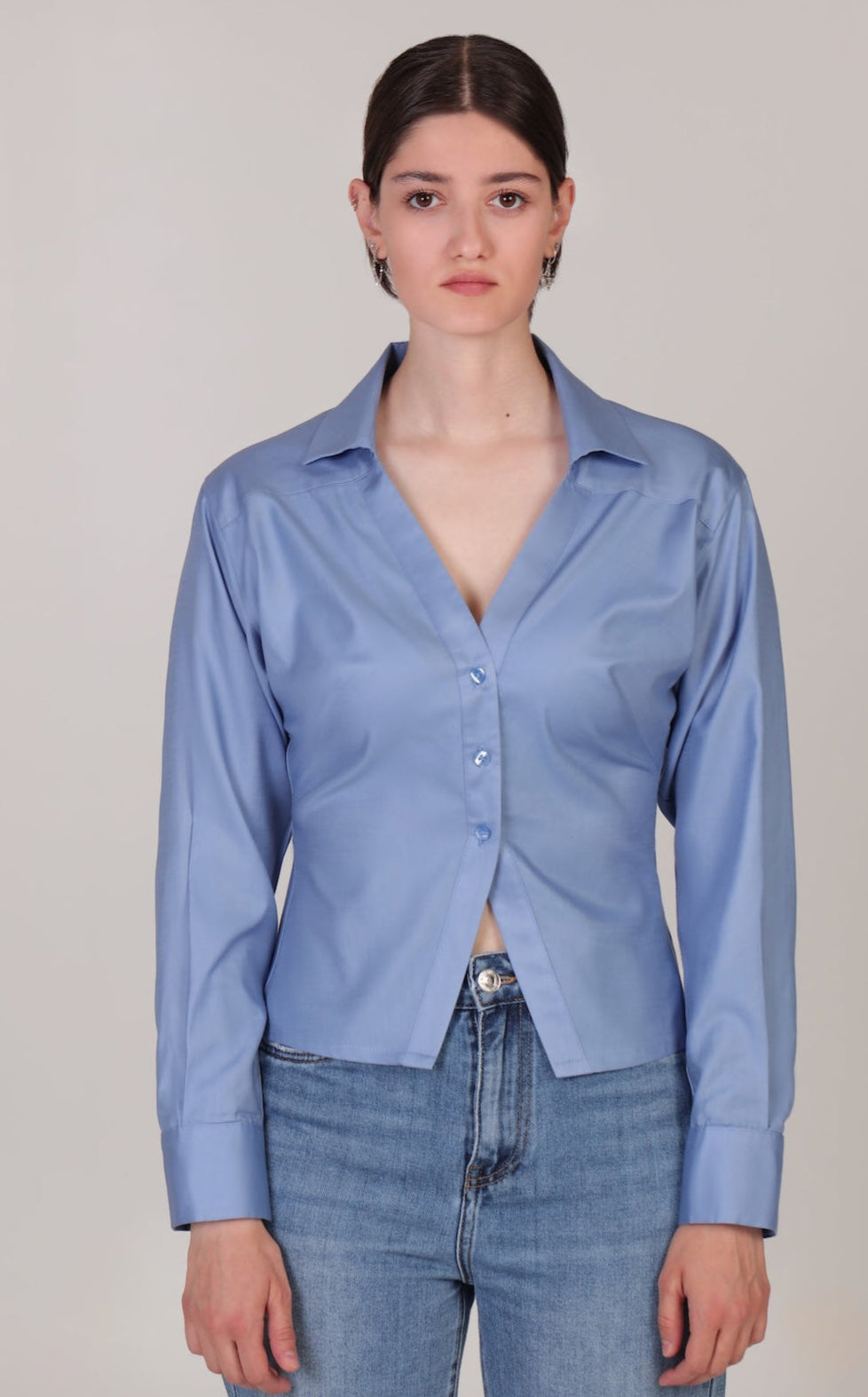 Signature V Shirt