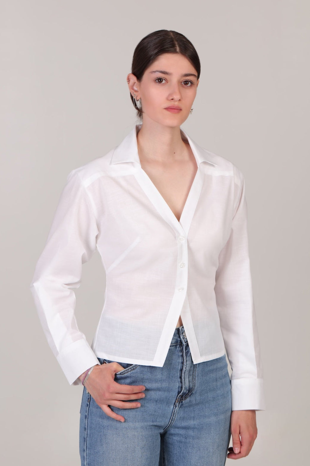 Signature V Shirt